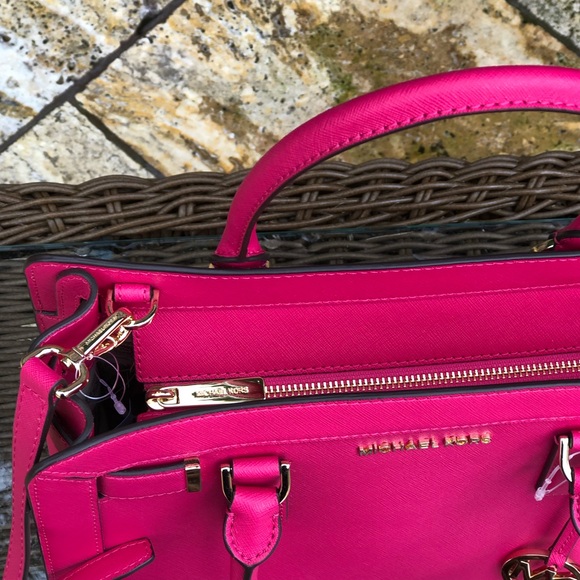 NWT Michael Kors md Dillon ultra pink handbag - Picture 2 of 8